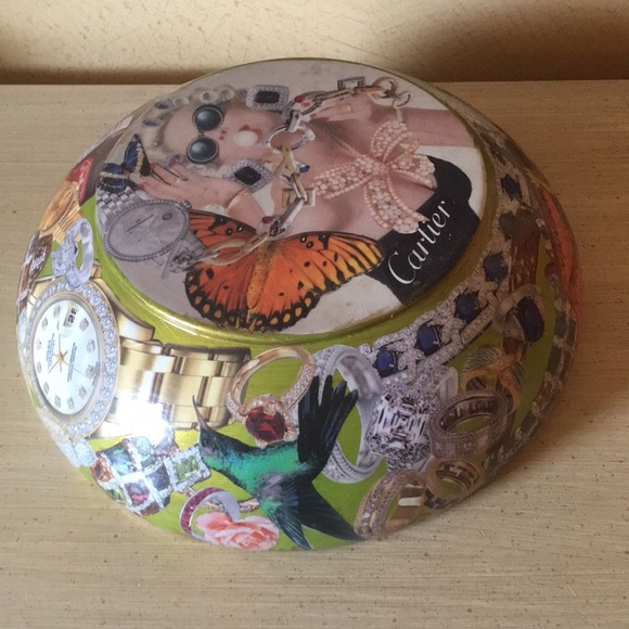 Beautiful accessories make life extraordinary! One of a kind, decoupaged bowl. - Picture 7 of 13
